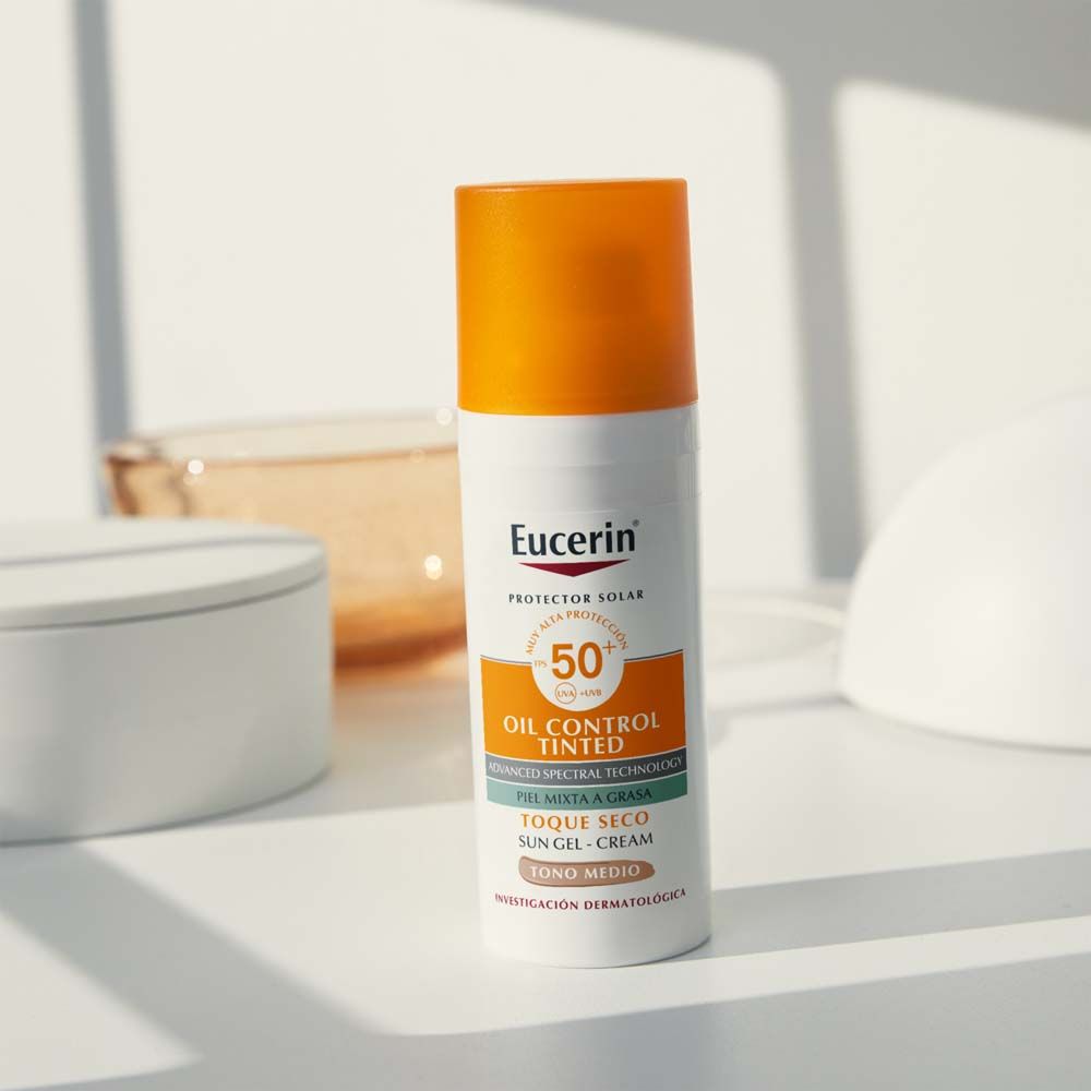 Eucerin Oil Control Toque Seco Protector Solar Fps50+ Color